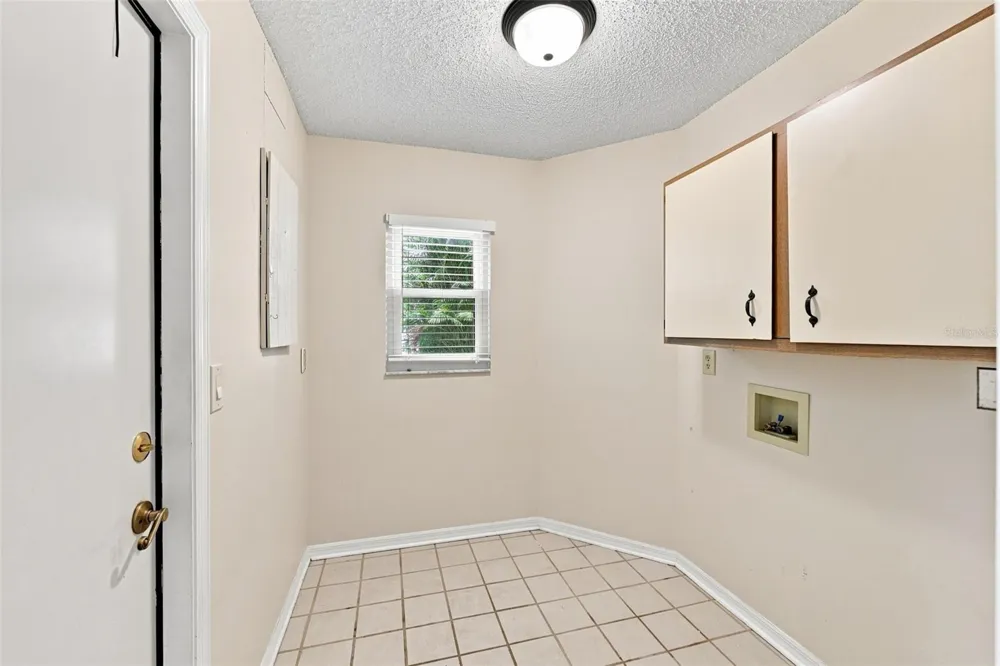 321 NORTHWAY DRIVE Sun City Center, FL 33573