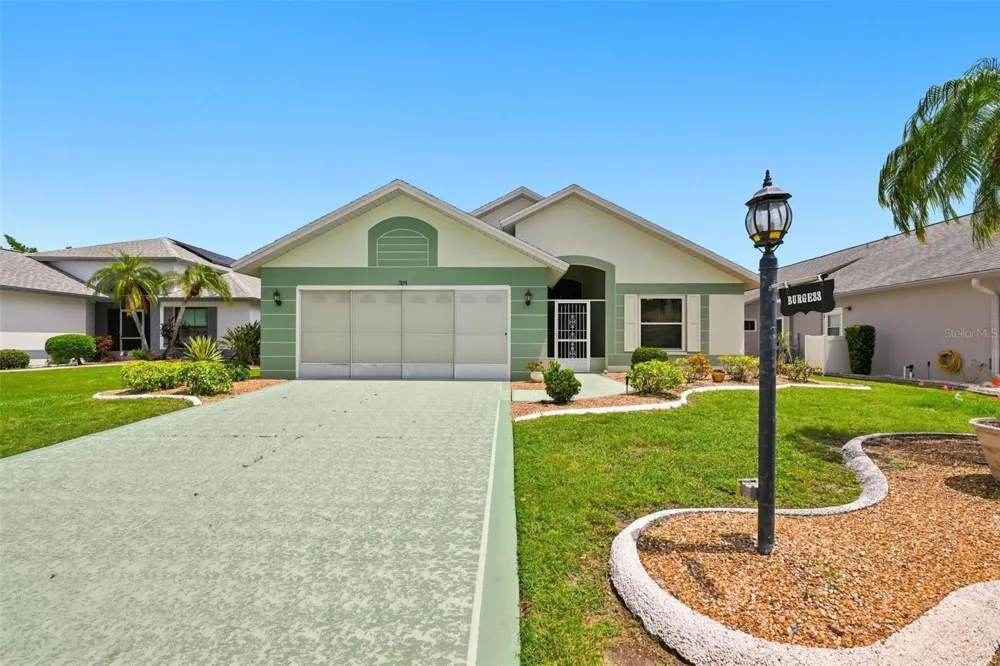 321 NORTHWAY DRIVE Sun City Center, FL 33573