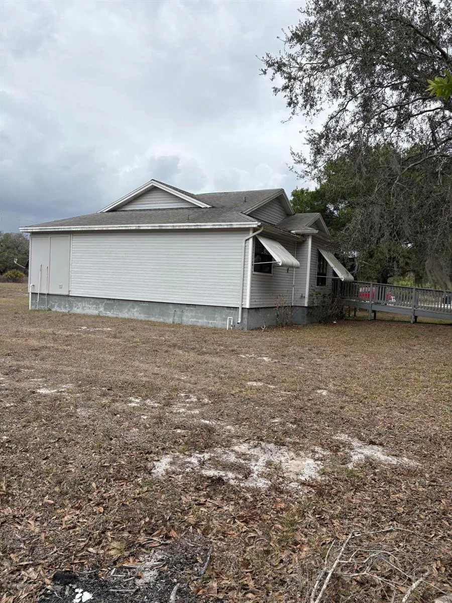 230 BRIDA STREET Clewiston, FL 33440