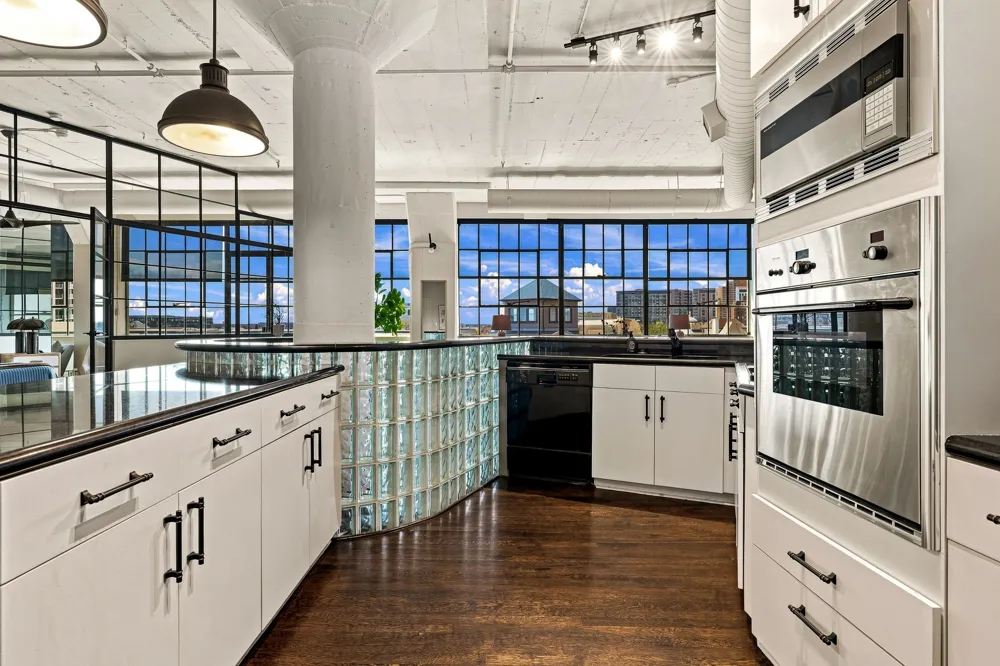 2220 Canton Street #409 Dallas, TX 75201