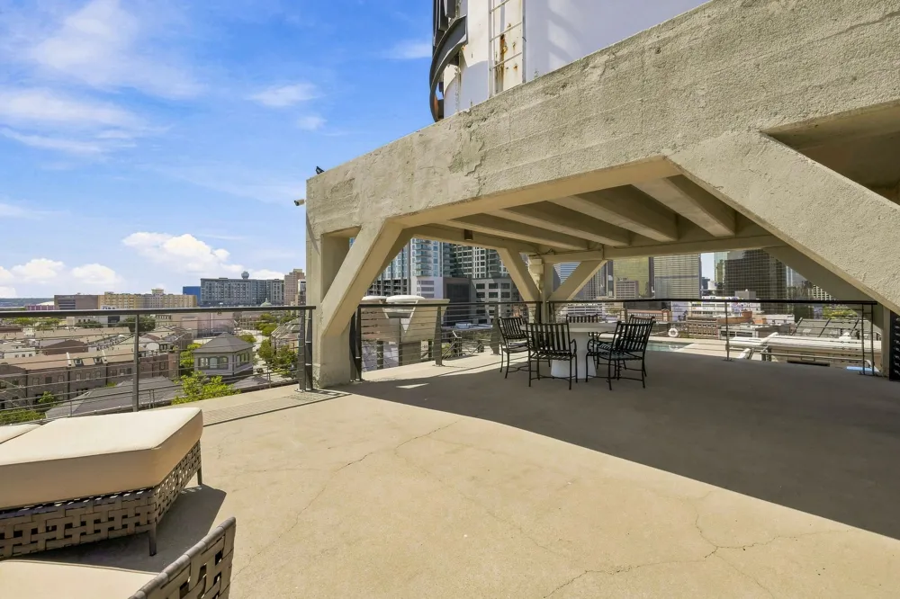 2220 Canton Street #409 Dallas, TX 75201