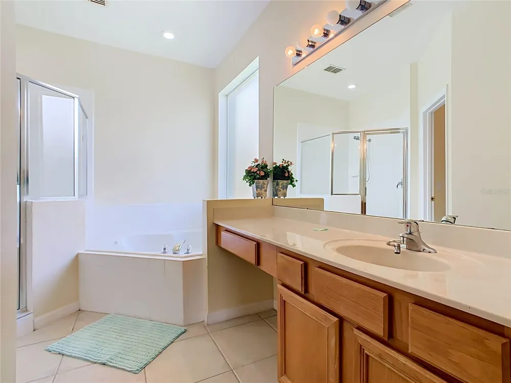 8551 LA ISLA DRIVE Kissimmee, FL 34747