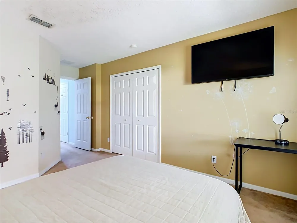8551 LA ISLA DRIVE Kissimmee, FL 34747