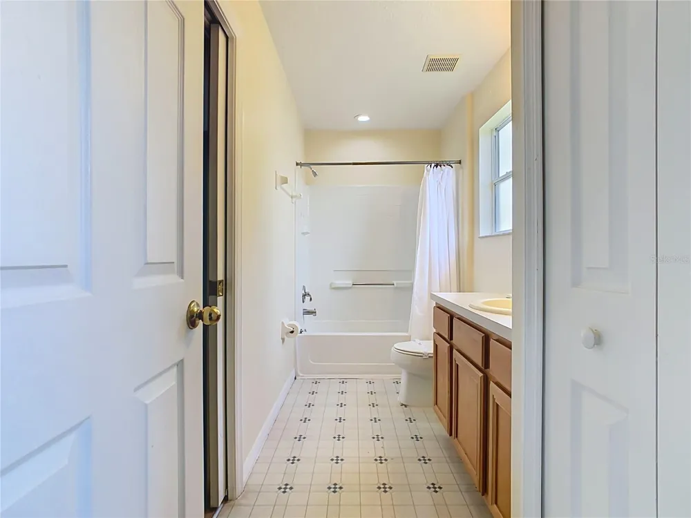 8551 LA ISLA DRIVE Kissimmee, FL 34747