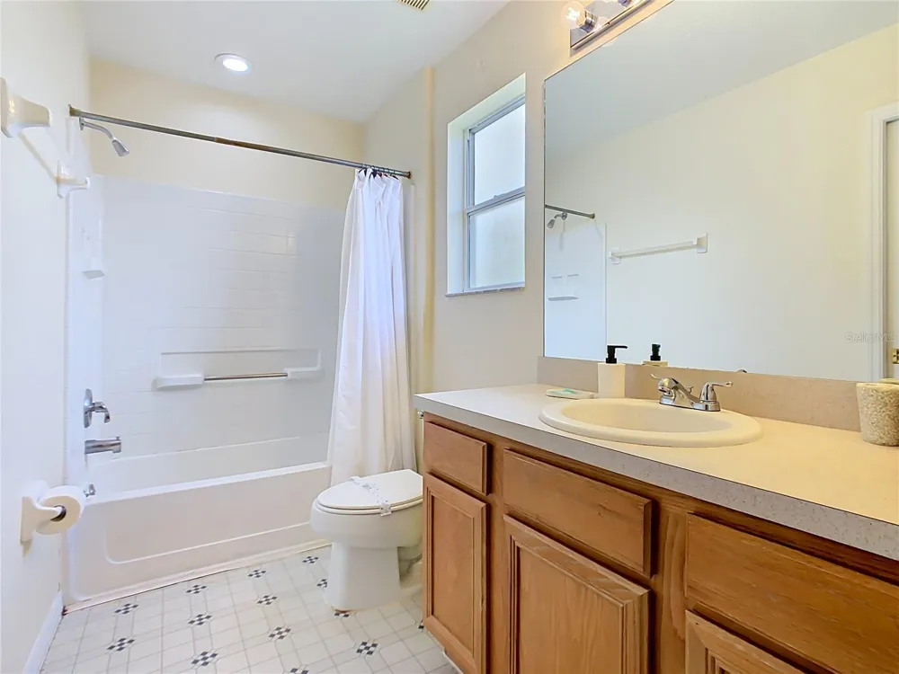 8551 LA ISLA DRIVE Kissimmee, FL 34747
