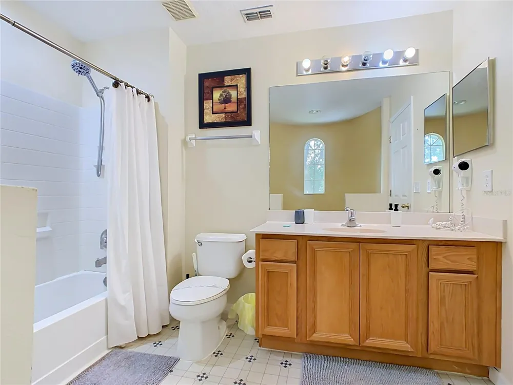 8551 LA ISLA DRIVE Kissimmee, FL 34747