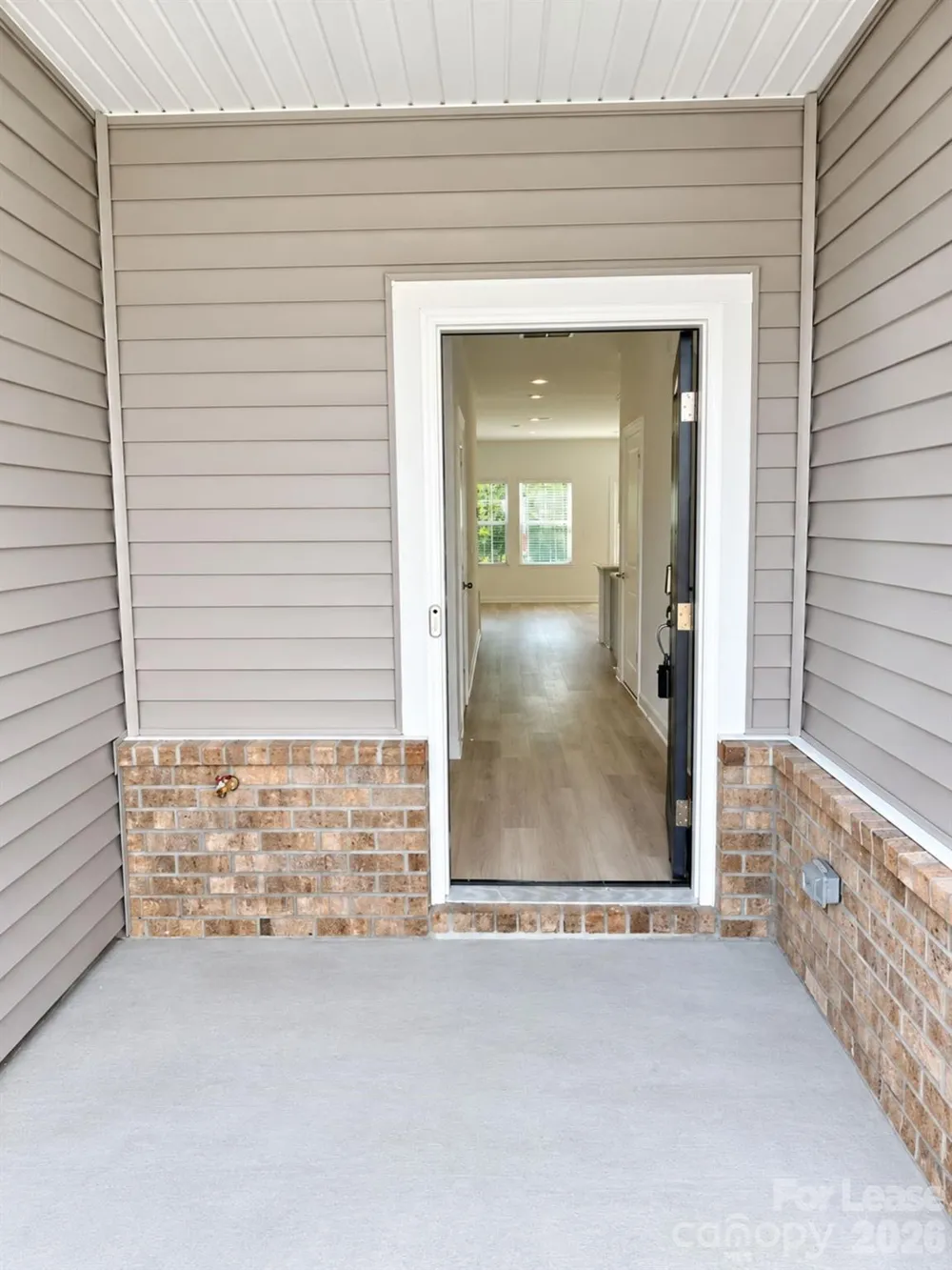 9024 Foggy Brook Loop Charlotte, NC 28216