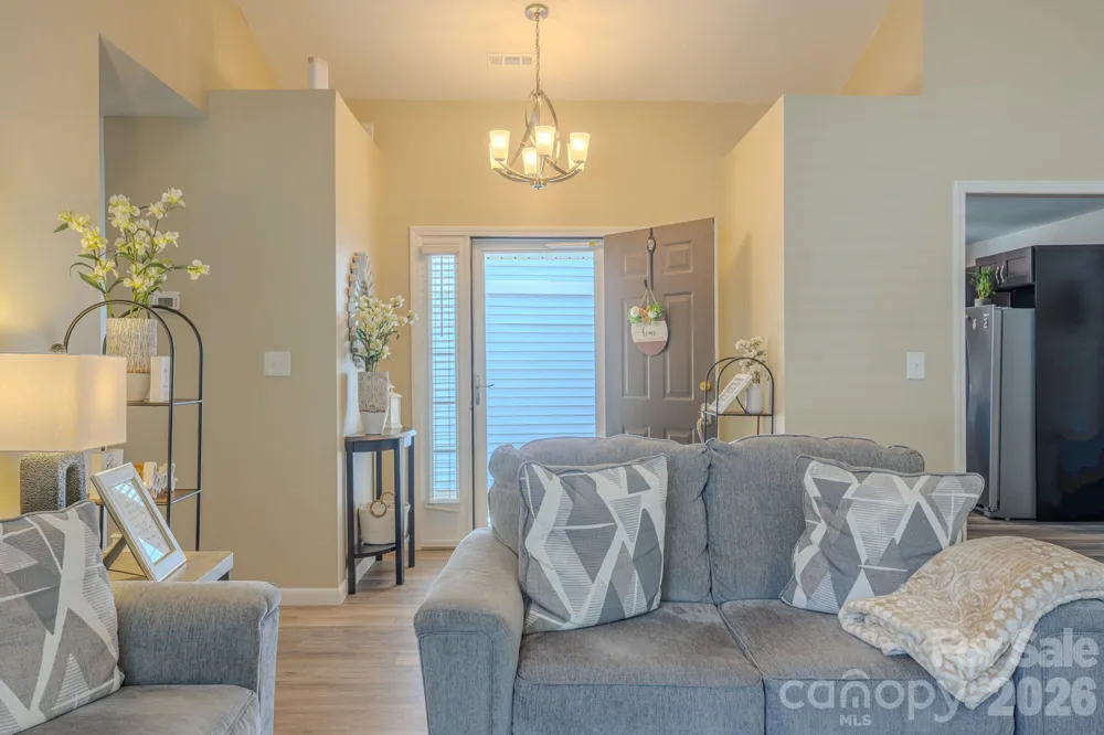 177 Clear Creekside Drive Hendersonville, NC 28792