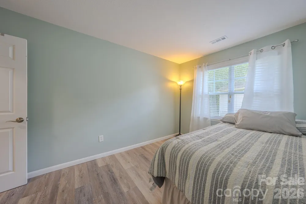 177 Clear Creekside Drive Hendersonville, NC 28792