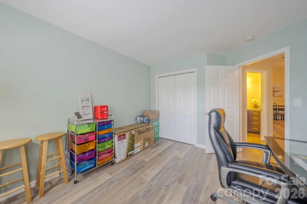 177 Clear Creekside Drive Hendersonville, NC 28792