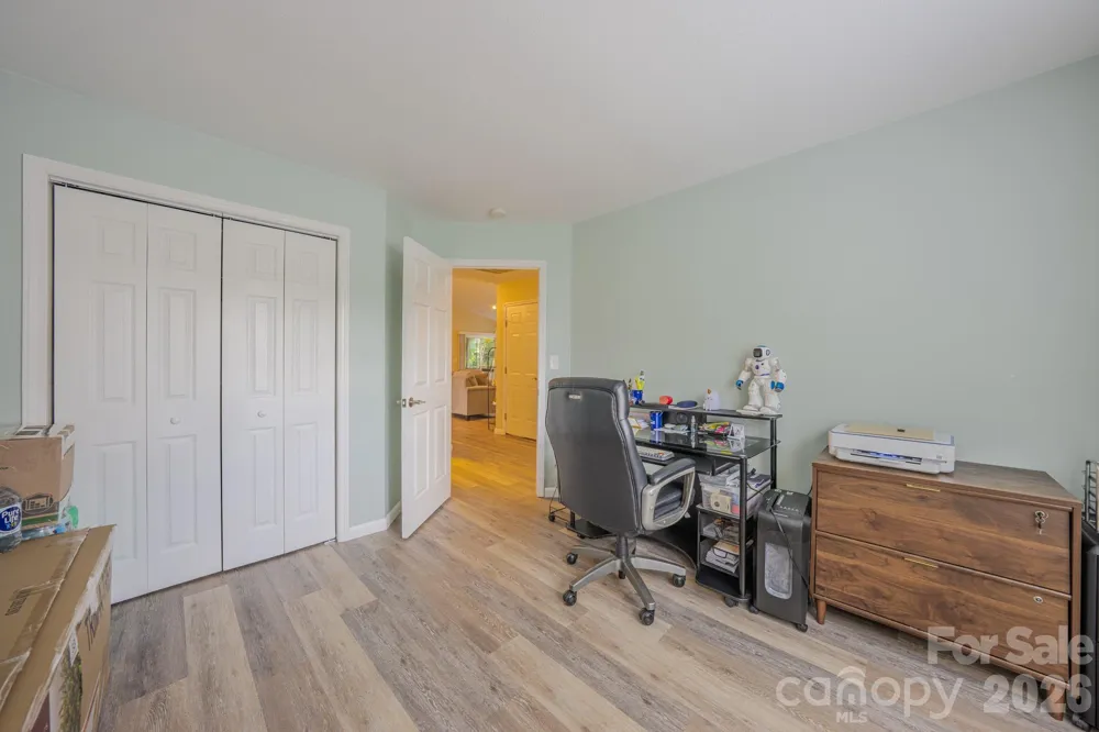 177 Clear Creekside Drive Hendersonville, NC 28792