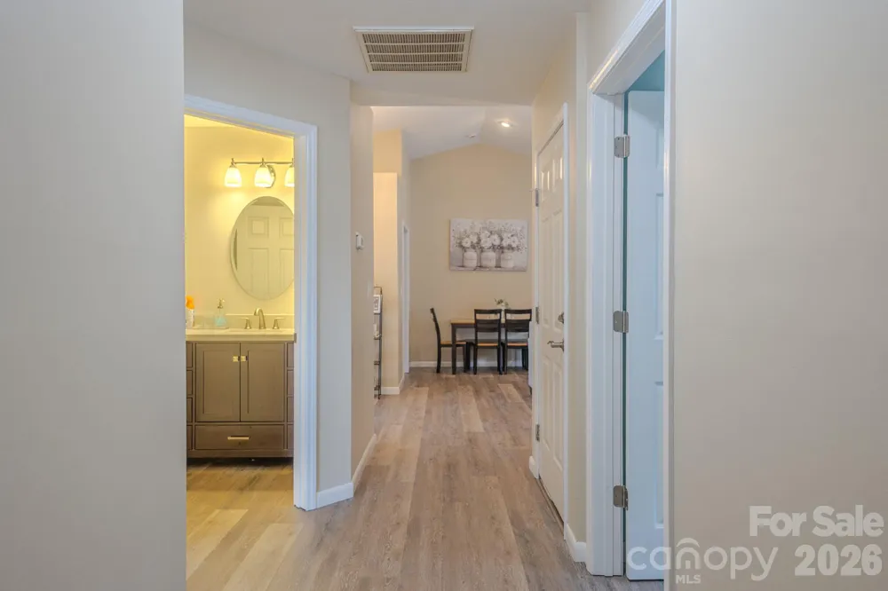177 Clear Creekside Drive Hendersonville, NC 28792