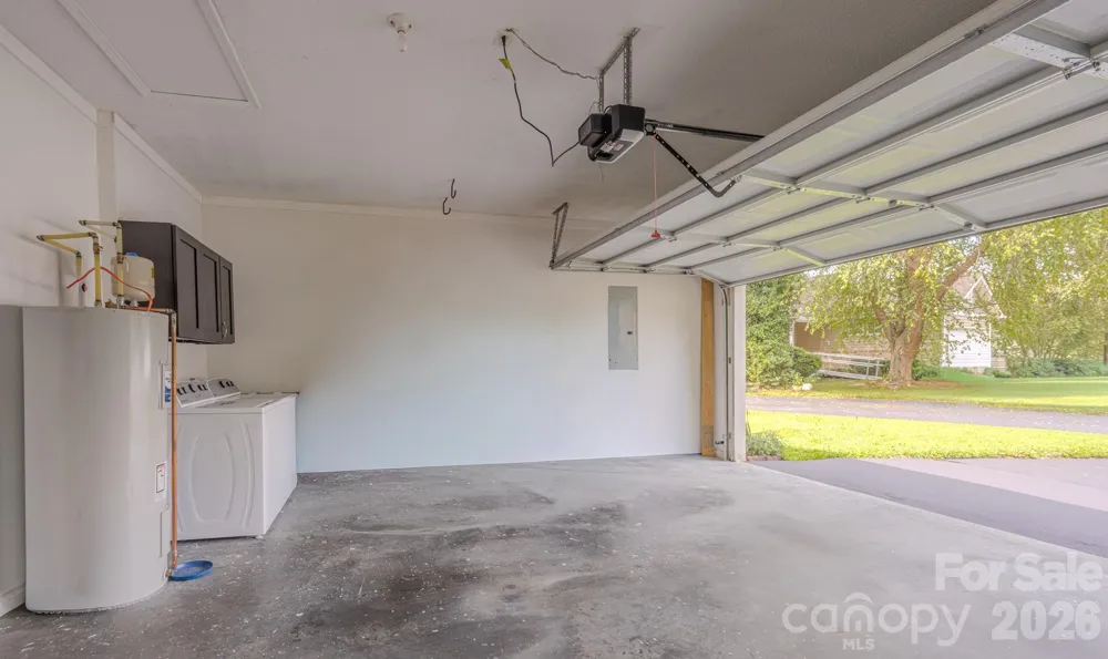 177 Clear Creekside Drive Hendersonville, NC 28792