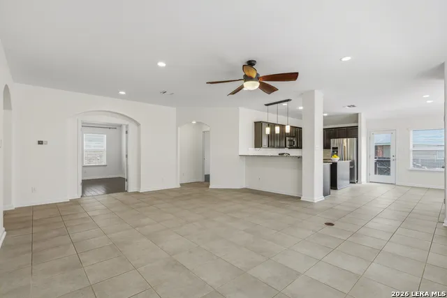 120 Pilsen Dr Boerne, TX 78006