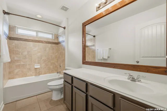 120 Pilsen Dr Boerne, TX 78006
