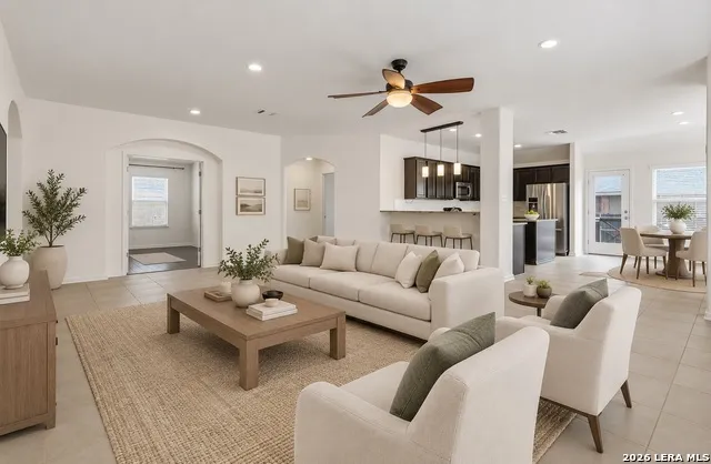 120 Pilsen Dr Boerne, TX 78006