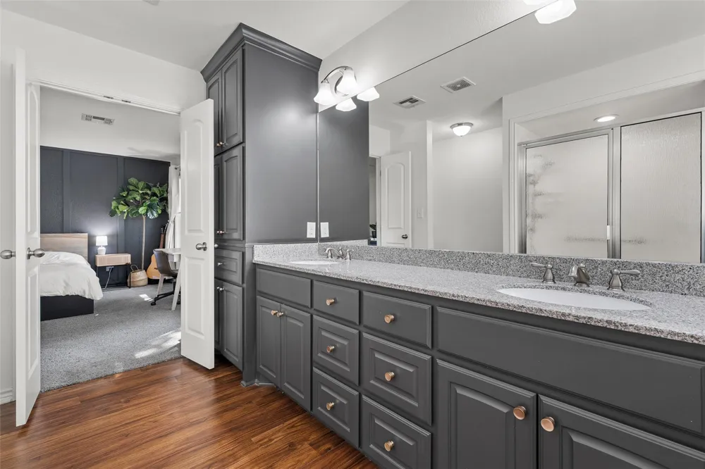1004 Main Street West, TX 76691