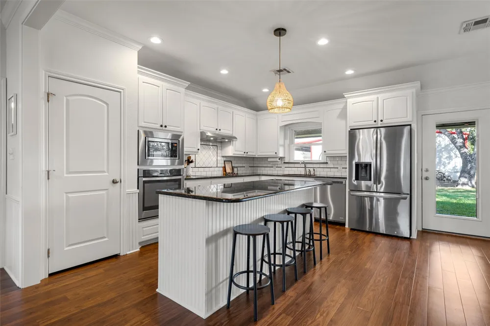 1004 Main Street West, TX 76691