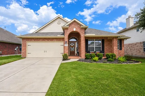 2402 Ligustrum Flower Drive