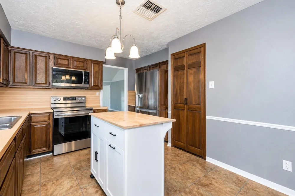 7119 Sandy Knolls Drive Spring, TX 77379