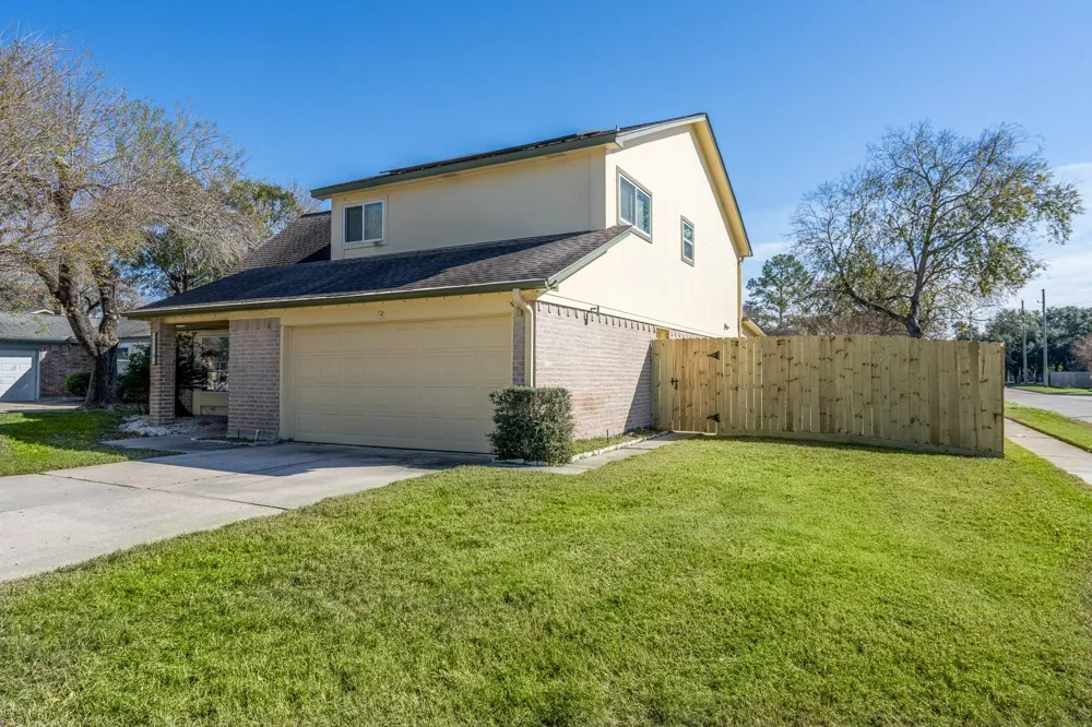 7119 Sandy Knolls Drive Spring, TX 77379