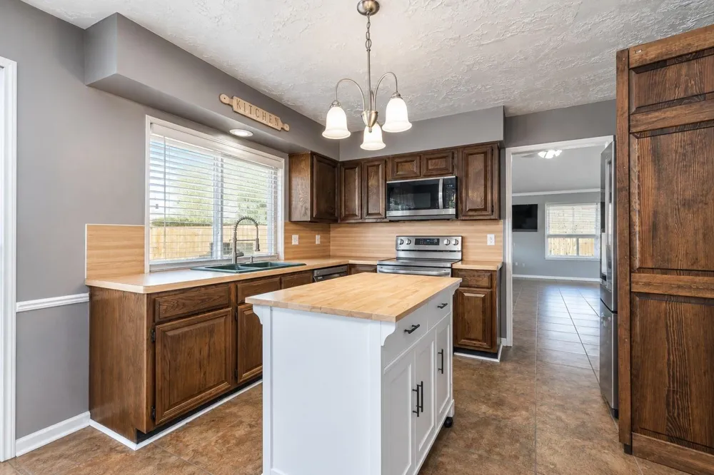 7119 Sandy Knolls Drive Spring, TX 77379