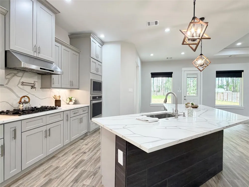 68 County Road 6613 Dayton, TX 77535