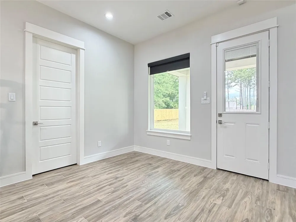 68 County Road 6613 Dayton, TX 77535
