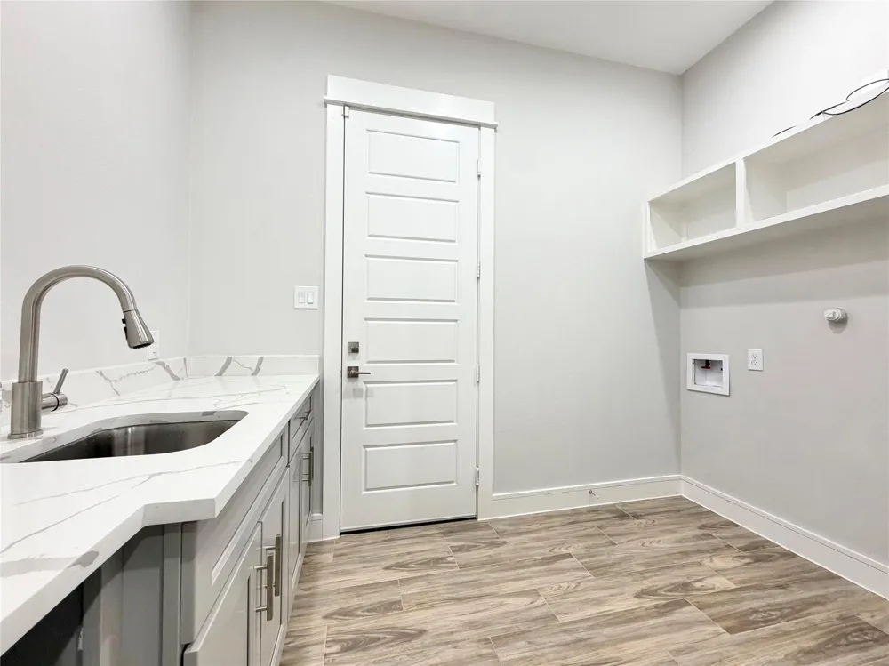 68 County Road 6613 Dayton, TX 77535