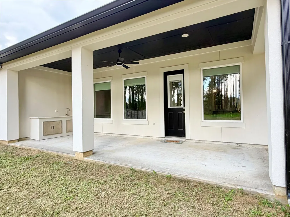 68 County Road 6613 Dayton, TX 77535