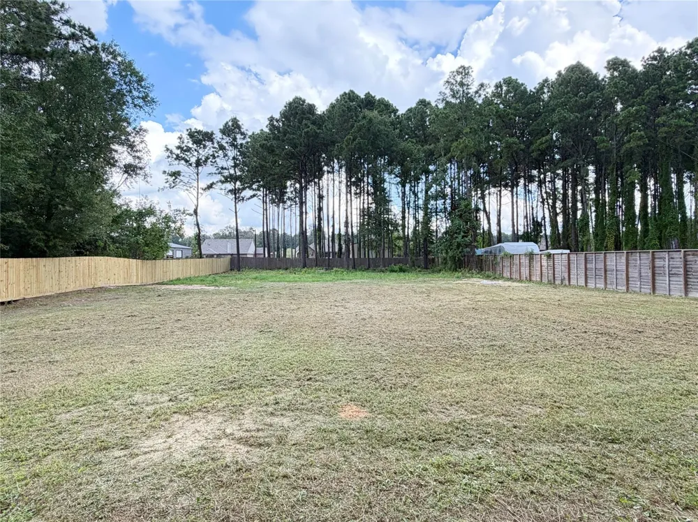 68 County Road 6613 Dayton, TX 77535