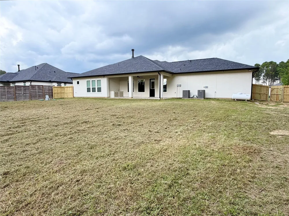 68 County Road 6613 Dayton, TX 77535