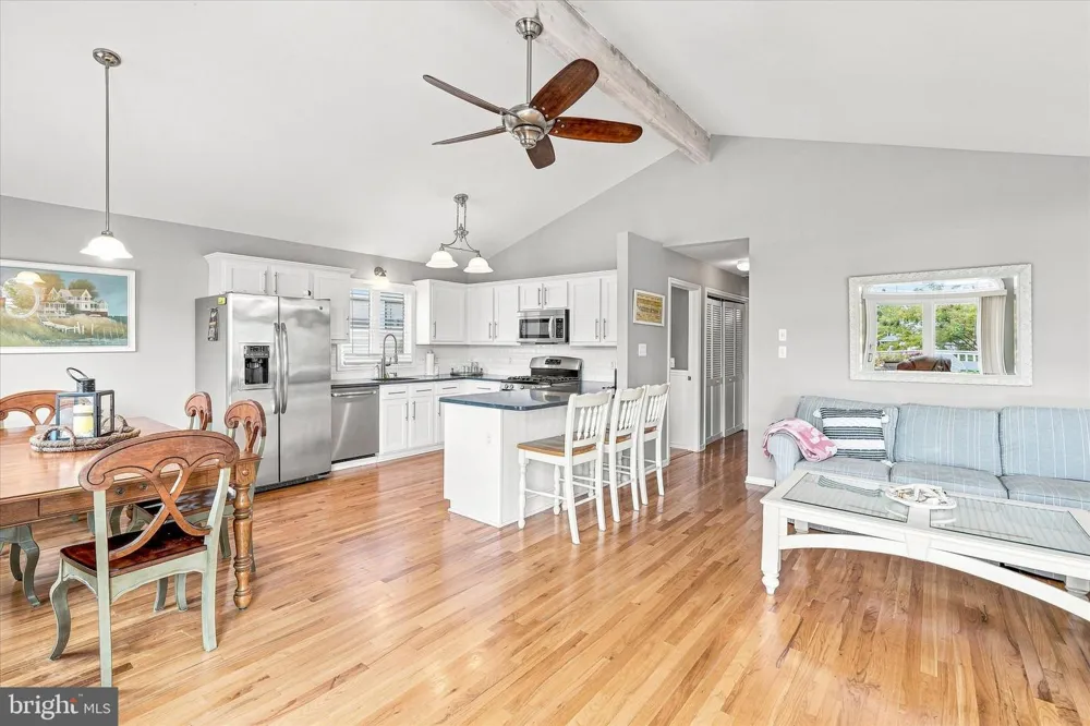 256 W 10TH STREET Ship Bottom, NJ 08008