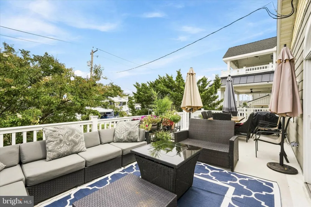 256 W 10TH STREET Ship Bottom, NJ 08008