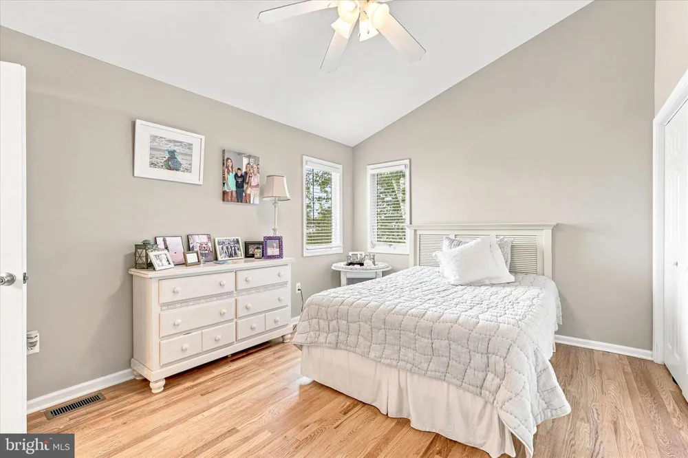 256 W 10TH STREET Ship Bottom, NJ 08008