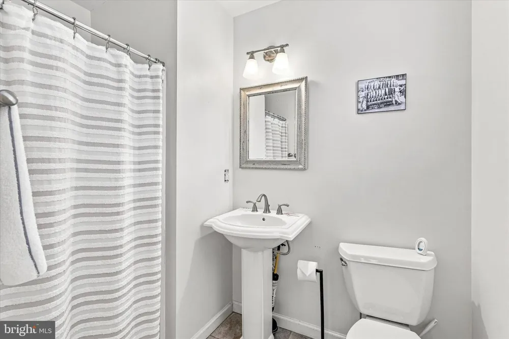 256 W 10TH STREET Ship Bottom, NJ 08008