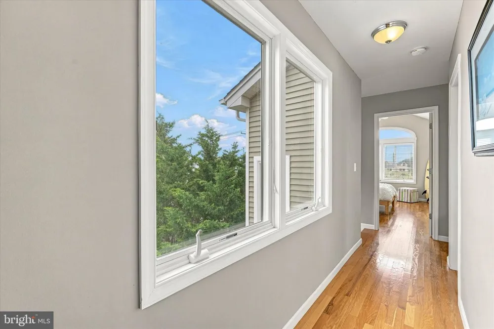 256 W 10TH STREET Ship Bottom, NJ 08008