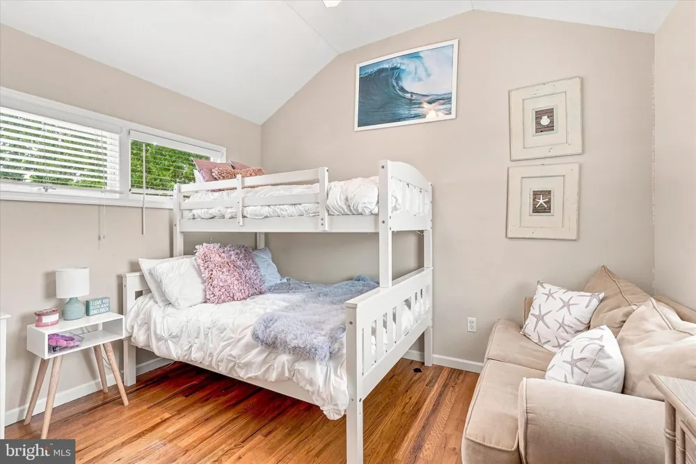256 W 10TH STREET Ship Bottom, NJ 08008