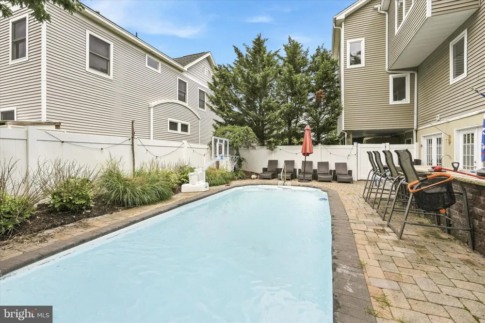 256 W 10TH STREET Ship Bottom, NJ 08008