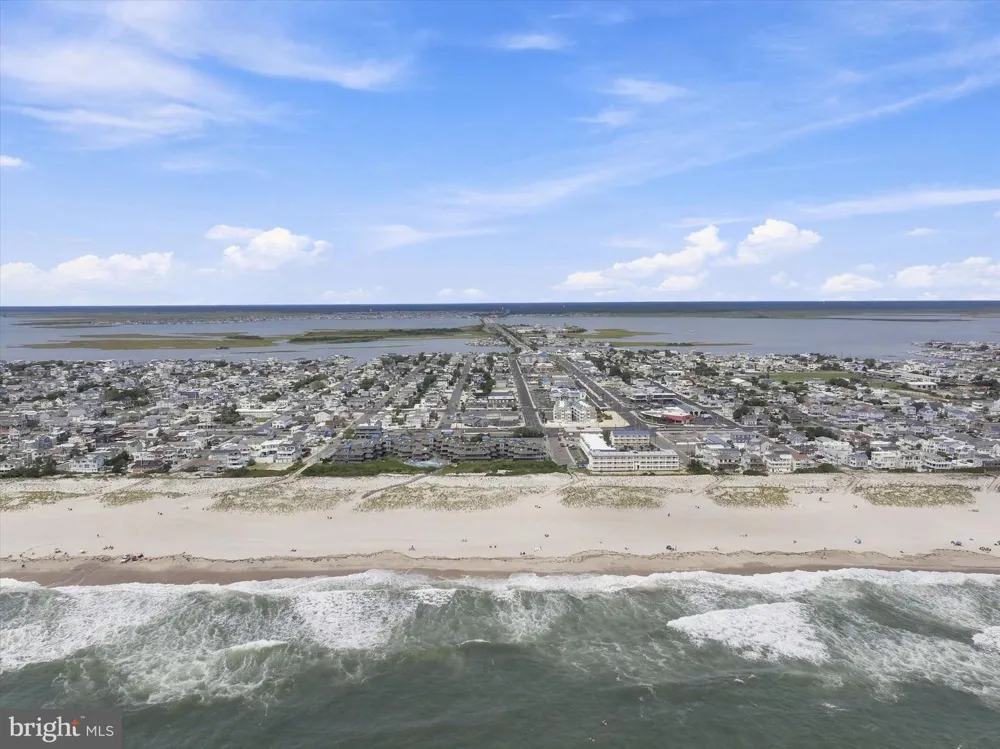 256 W 10TH STREET Ship Bottom, NJ 08008