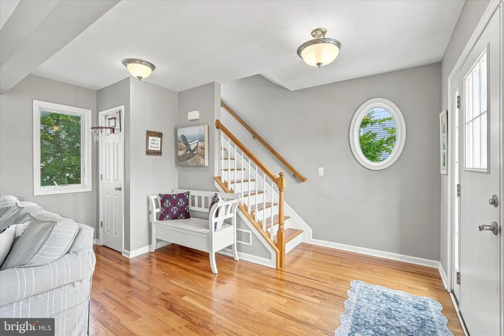 256 W 10TH STREET Ship Bottom, NJ 08008