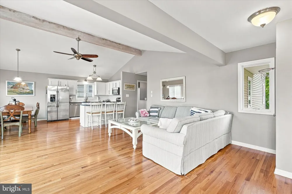 256 W 10TH STREET Ship Bottom, NJ 08008