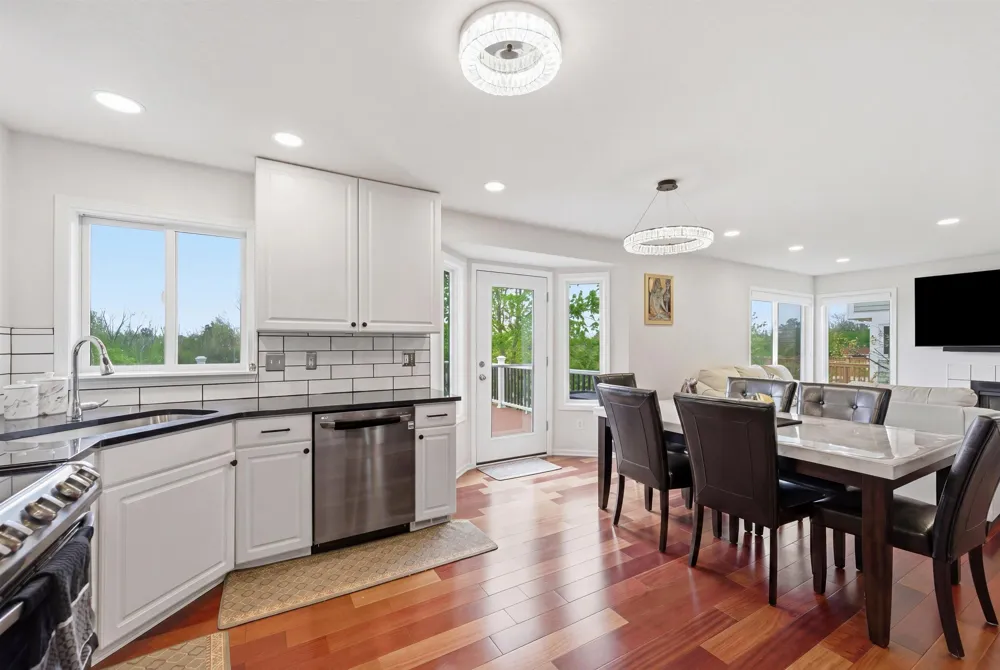 2243 Sun Valley Drive Ann Arbor, MI 48108