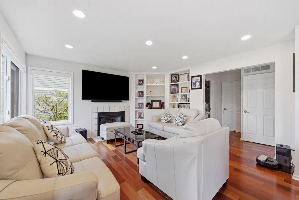 2243 Sun Valley Drive Ann Arbor, MI 48108