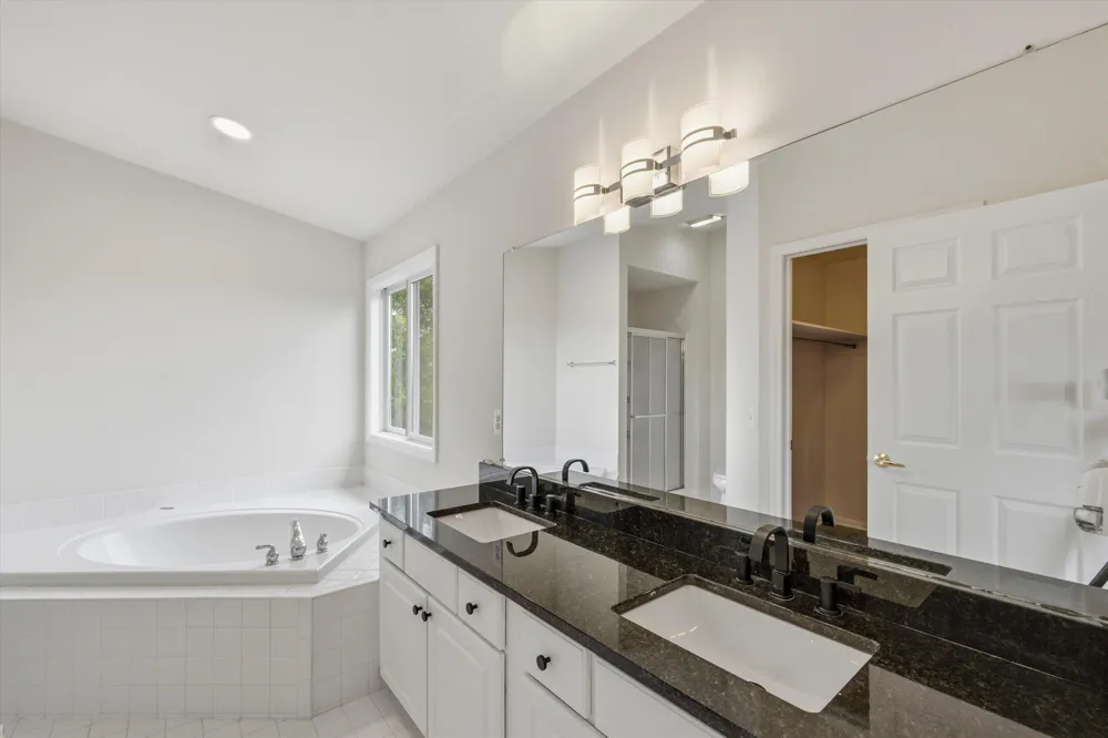 2243 Sun Valley Drive Ann Arbor, MI 48108