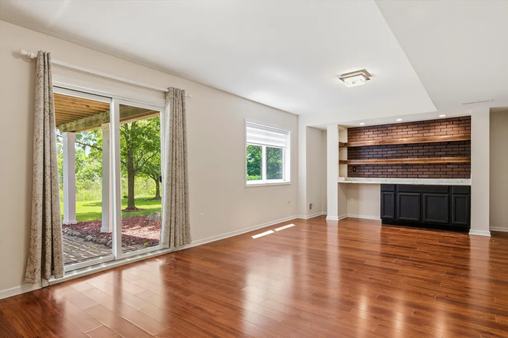 2243 Sun Valley Drive Ann Arbor, MI 48108