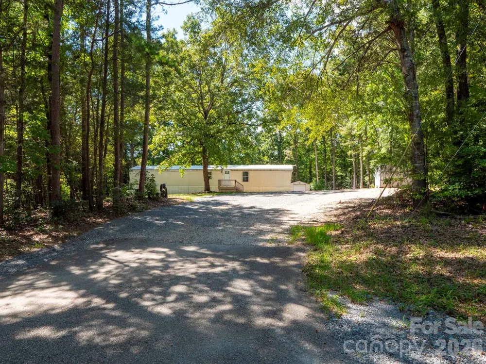6303 Griffin Road Lancaster, SC 29720