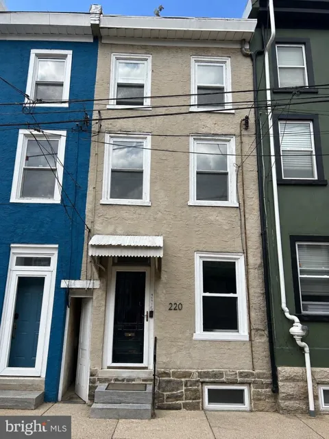 220 BALDWIN STREET