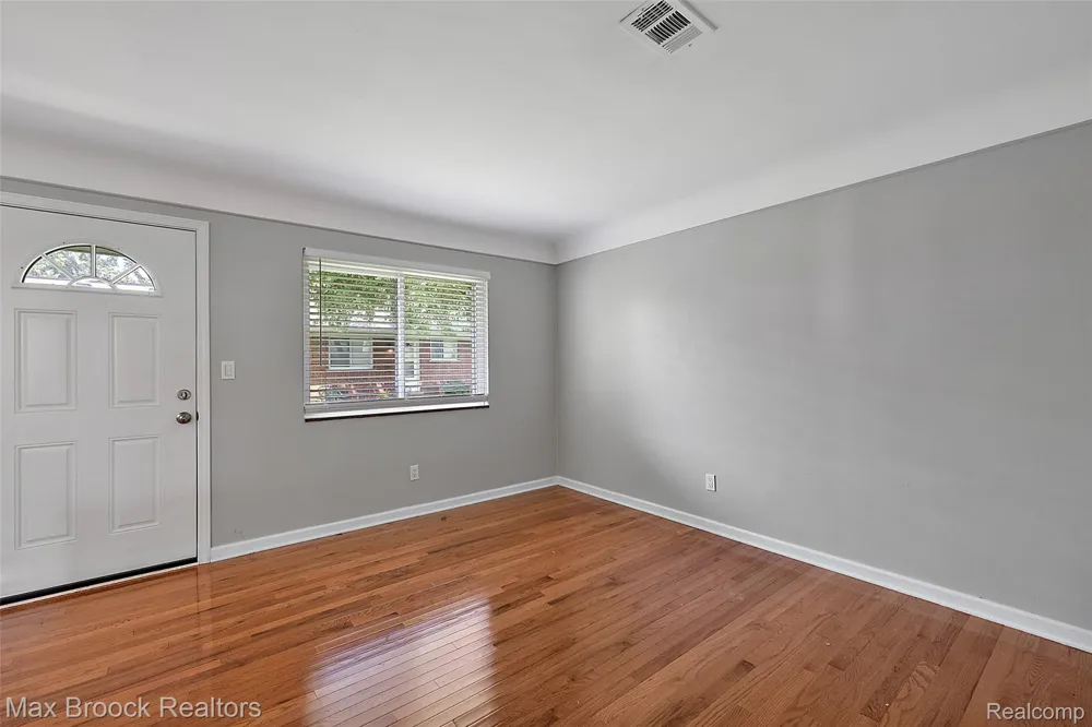 3905 Devon Road #Unit #4 Royal Oak City, MI 48073