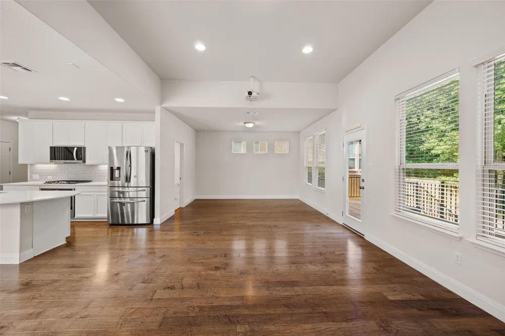1051 Kenney Fort Crossing #63 Round Rock, TX 78665
